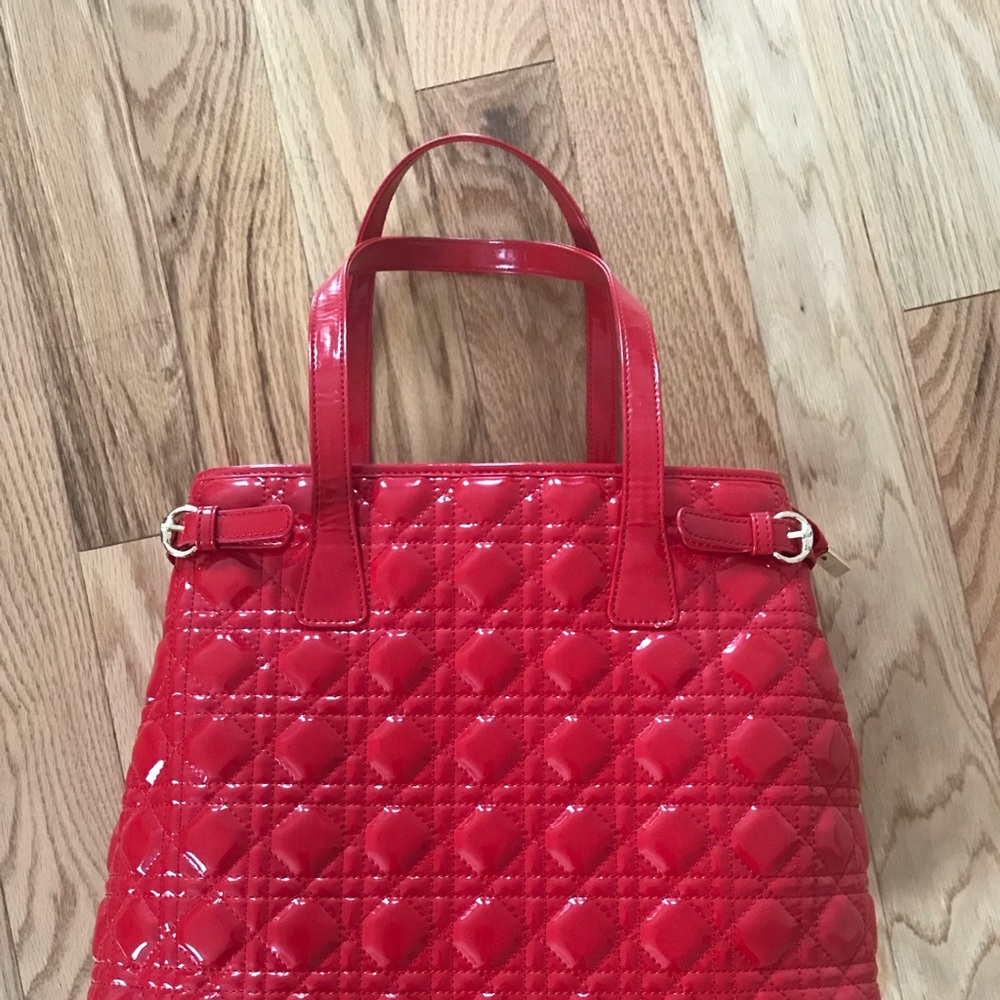 Women’s glossy Red Tote